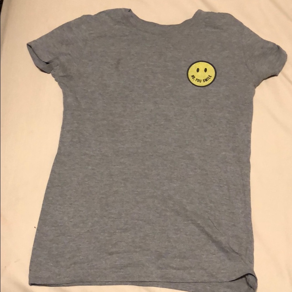 Gray shirt with graphics